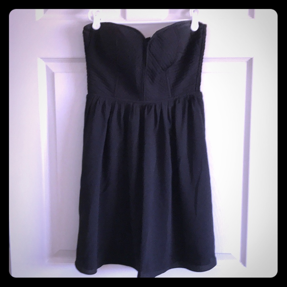 Black strapless dress